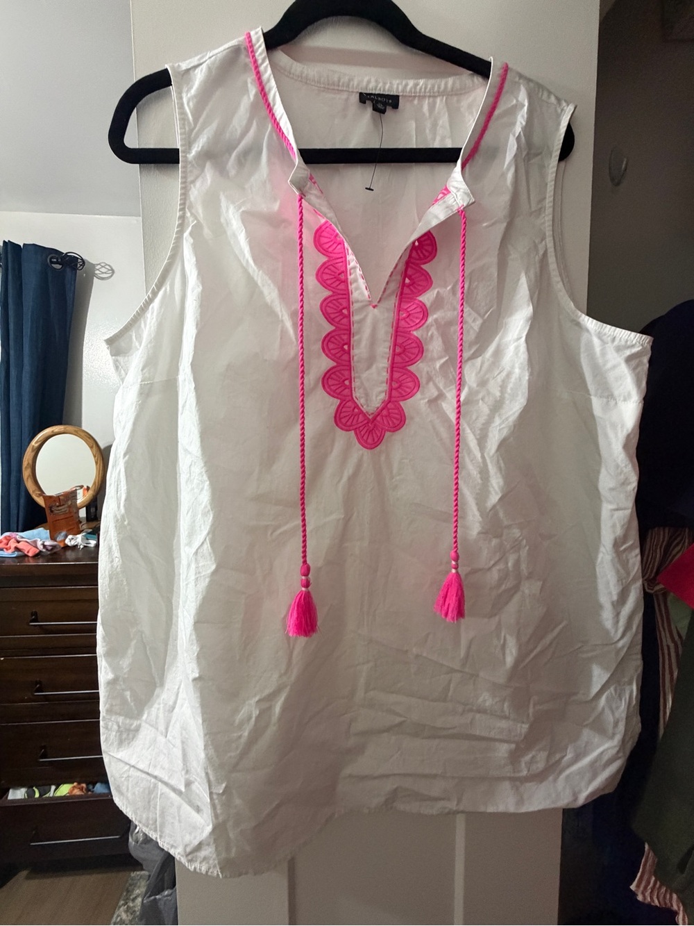 NWOT- Talbots White Sleeveless Tank with Hot Pink Embroidery